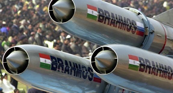 Ấn Độ nâng tầm bắn của tên lửa BrahMos lên 500km